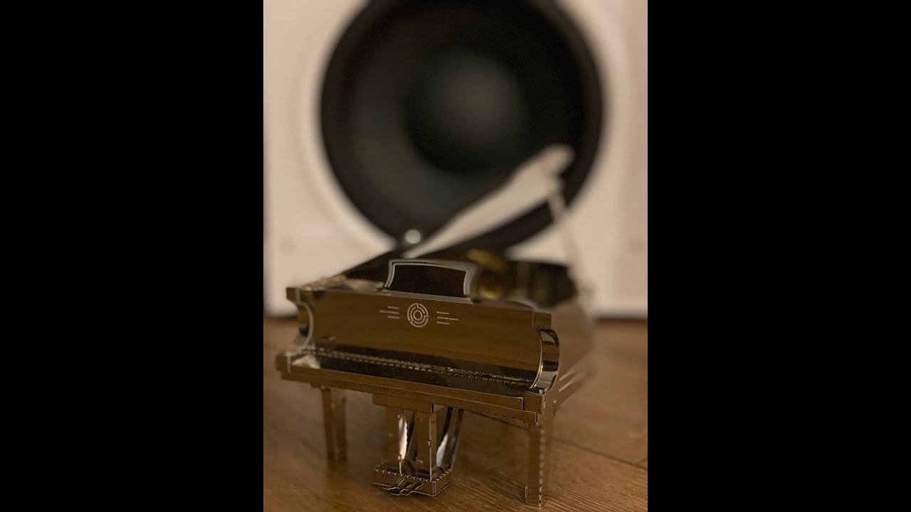 Oceľová stavebnica Grande Pianola