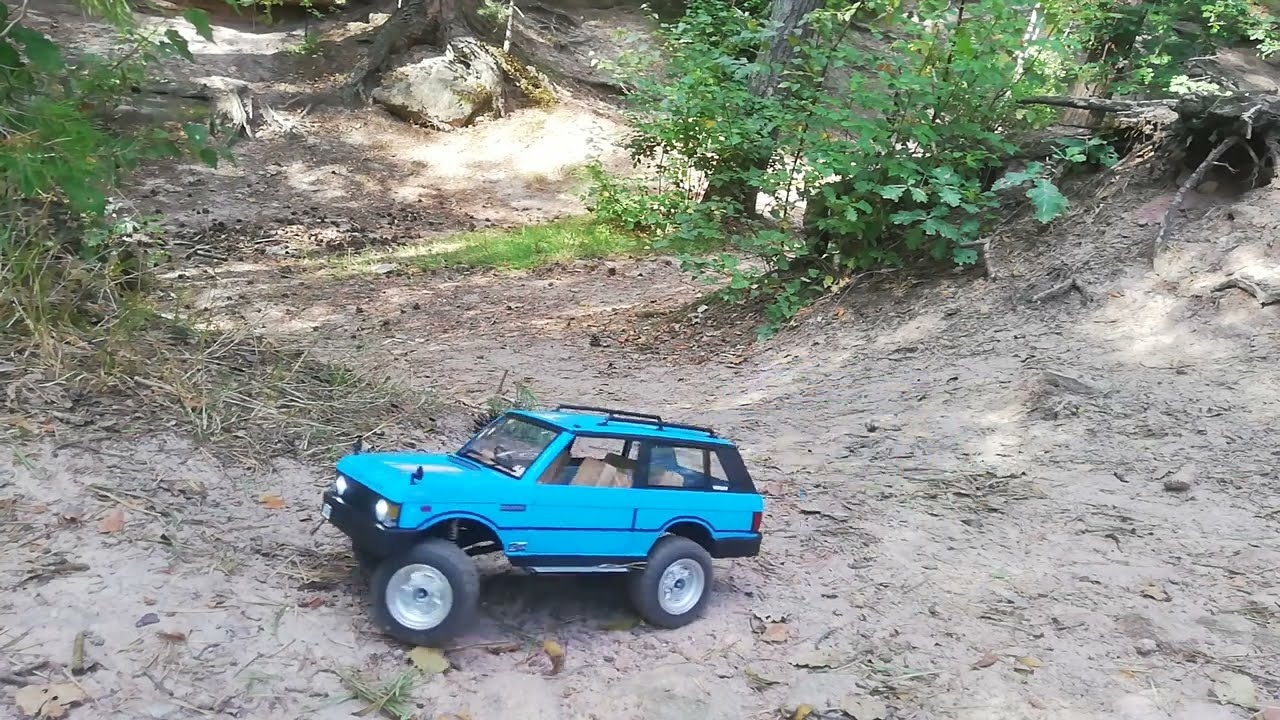 RC auto Range Rover 1970, modrá + náhradná batéria