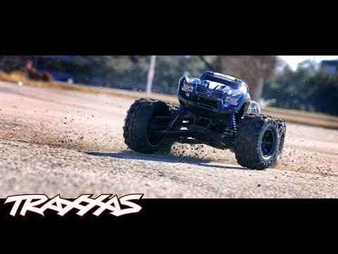 Traxxas X-Maxx 8S Belted 1:5 4WD RTR oranžová