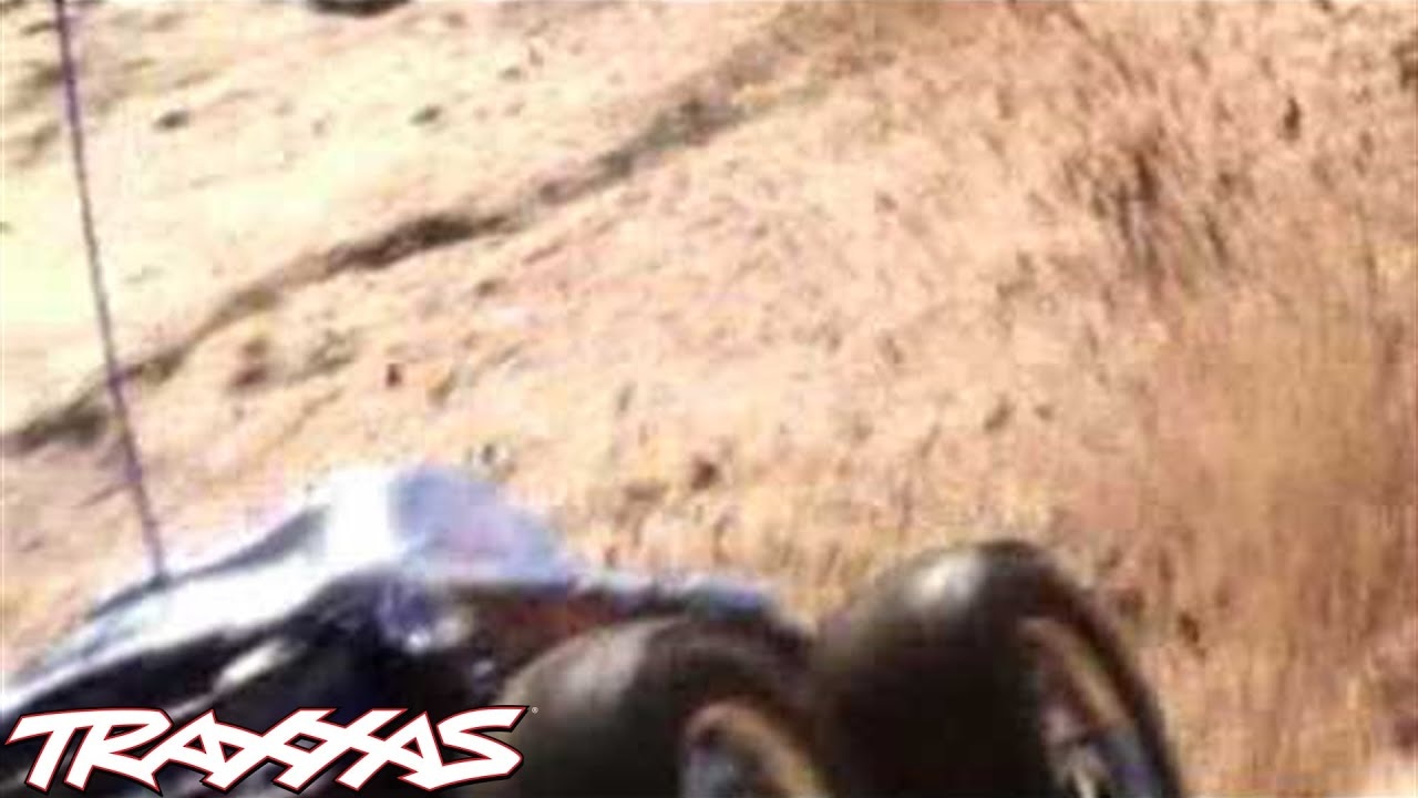 Traxxas Nitro T-Maxx 3.3 1:8 TQi bluetooth RTR biely