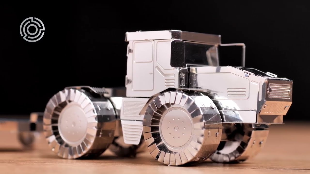 Oceľová stavebnica traktor Slobozhanets