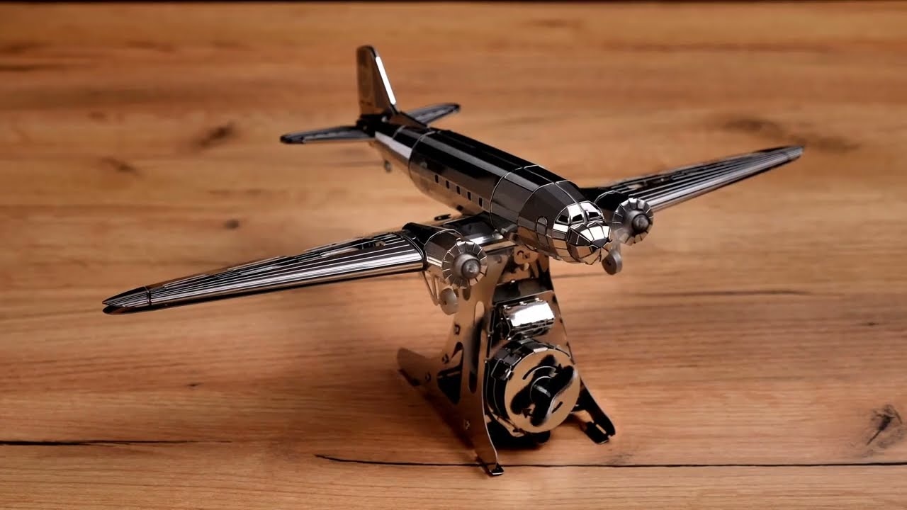 Oceľová stavebnica Remerkable Douglas DC-3