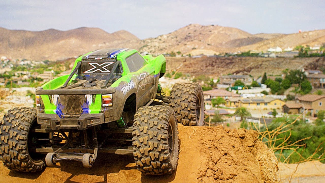 Traxxas X-Maxx 8S Belted 1:5 4WD RTR zelený