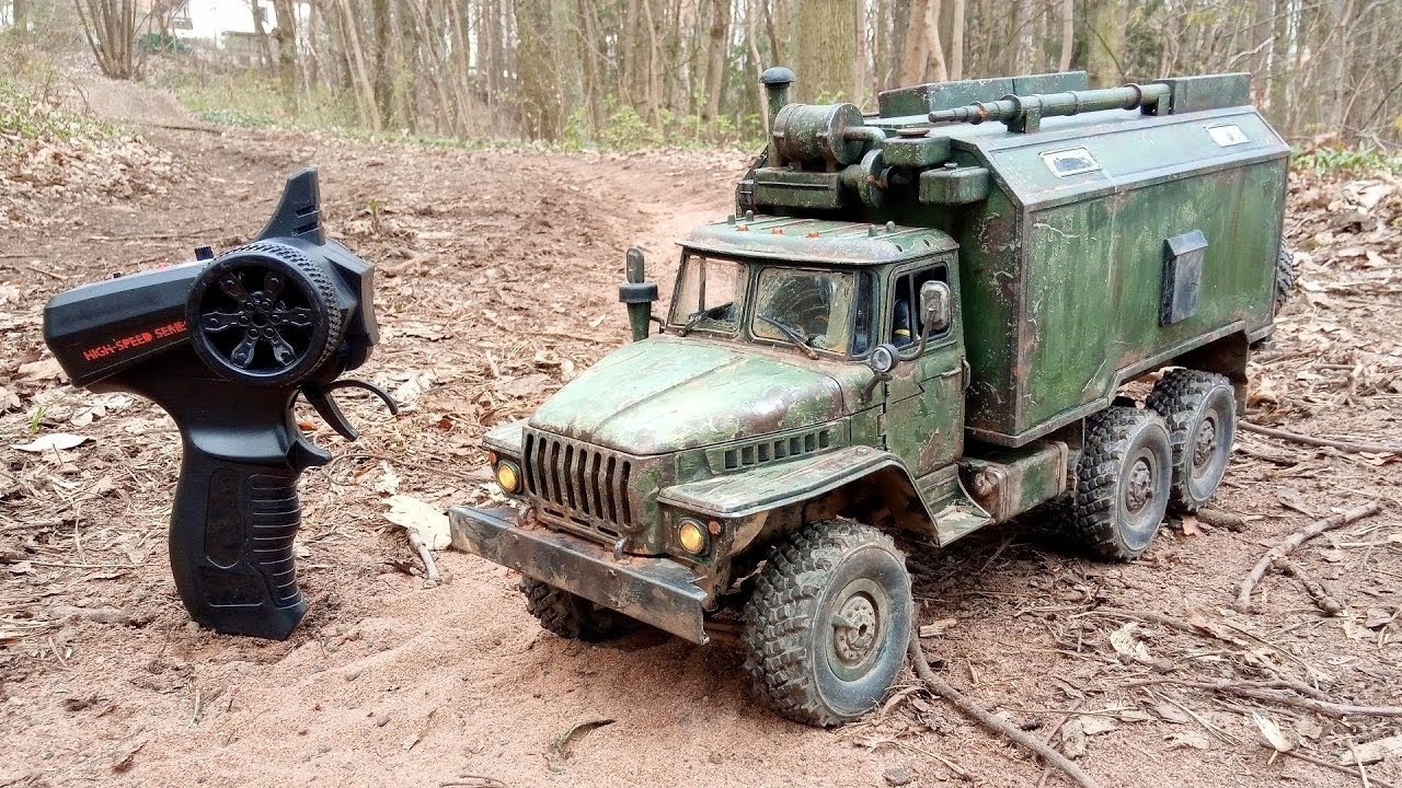 RC vojenský truck URAL 6WD 1:16