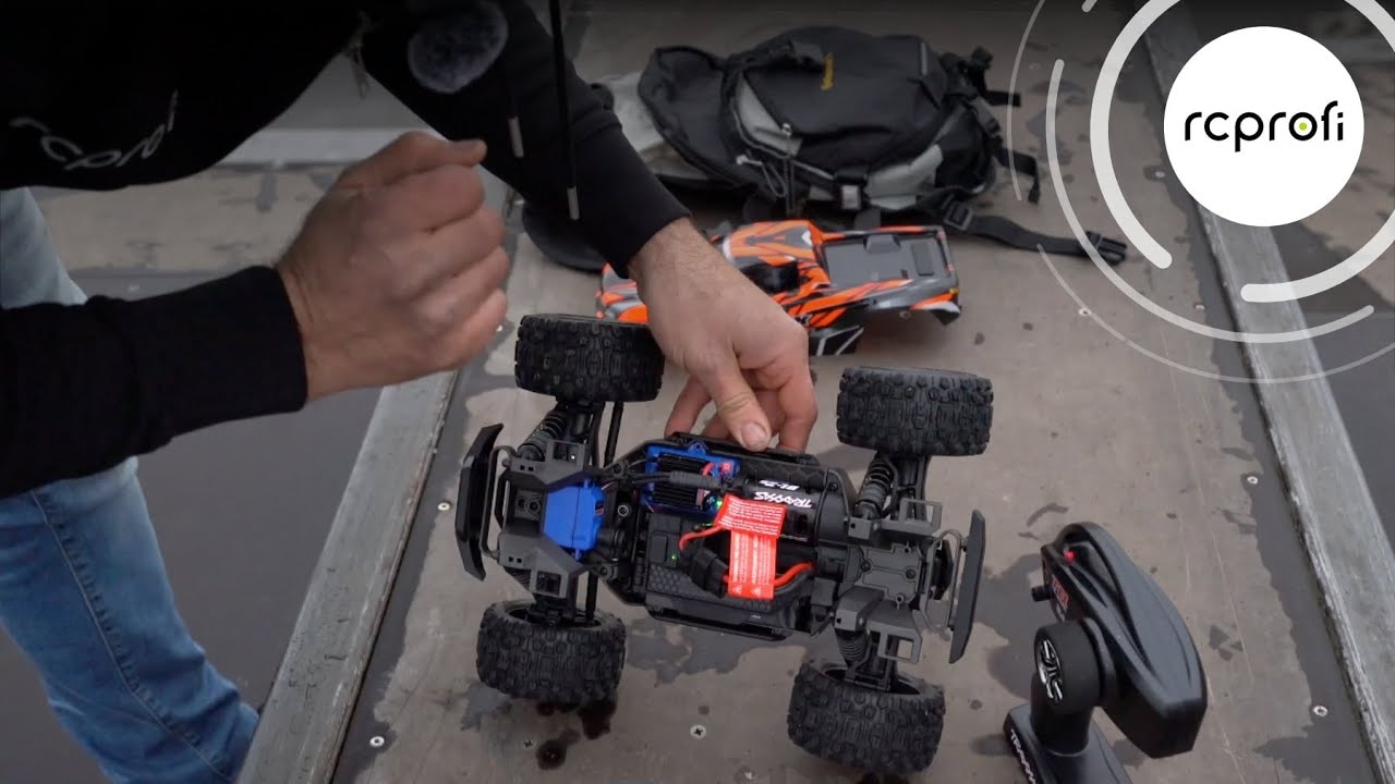 Traxxas Mini Maxx 1:12 BL-2s RTR modrý
