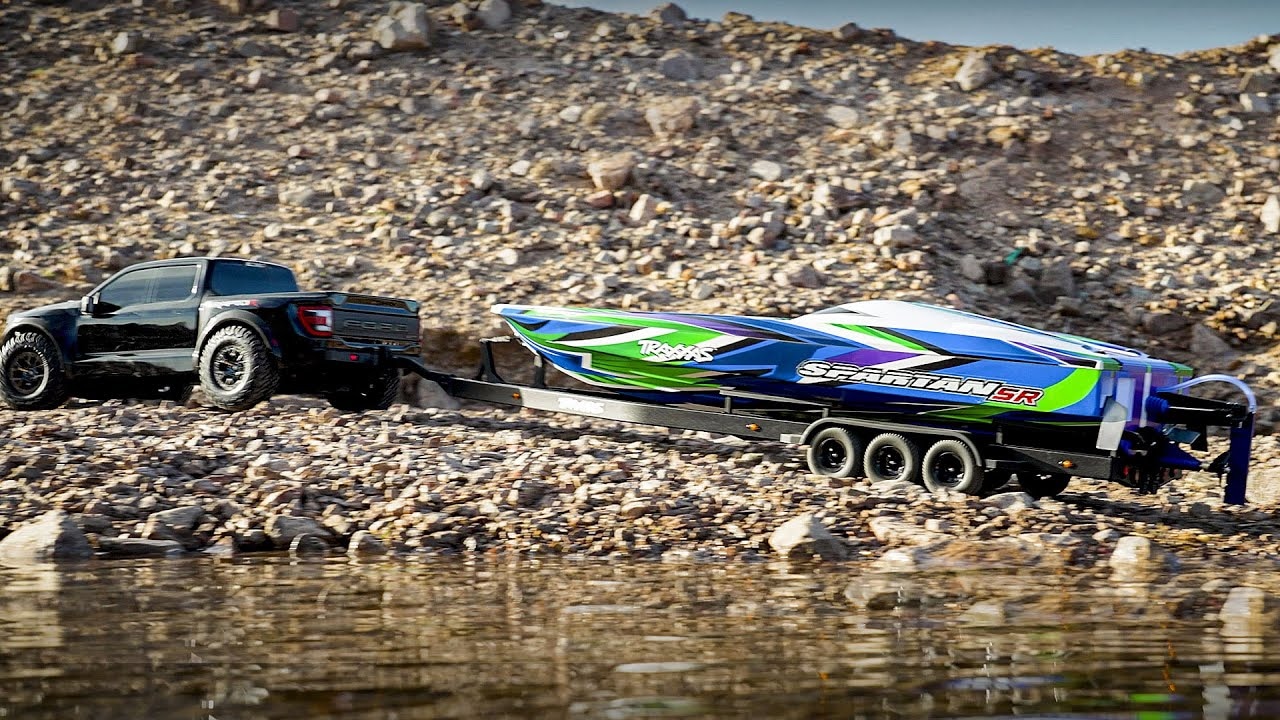 Traxxas Spartan SR červená