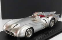 Gp-repliky Mercedes benz F1 W196r Streamliners N 1 Pole Position a 4. British Gp (špinavá verzia) Juan Manuel Fangio 1954 Majster sveta - Con Vetrina - S vitrínou 1:18 Silver