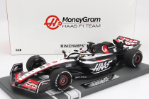 Minichamps Haas F1 Fw23 Team Moneygram Haas N 20 Sezóna 2023 Kevin Magnussen 1:18 Biela čierna červená