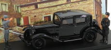 Rio-models Alfa romeo 6c 1750 - Mussoliniho osobný automobil - Visita A Predappio Casa Natale - 1930 - S figúrkami - Exkluzívna Carmodel 1:43 Black