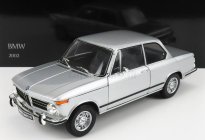 Kyosho BMW 2002tii 1972 1:18 strieborná