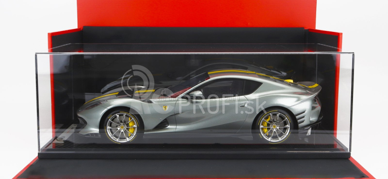 Bbr-models Ferrari 812 Competizione 2021 - Con Vetrina - S vitrínou 1:12 Grigio Coburn - Grey Met Yellow