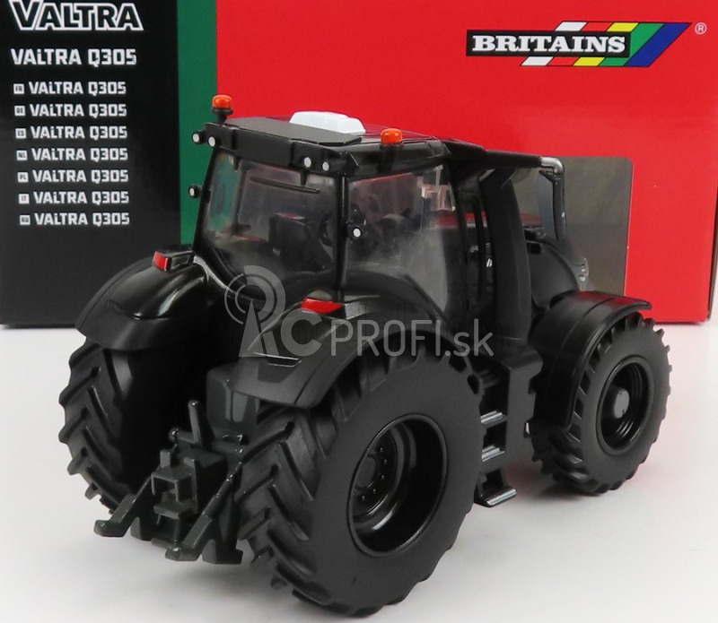 Britains Valtra Q305 Tractor 2018 1:32 čierna