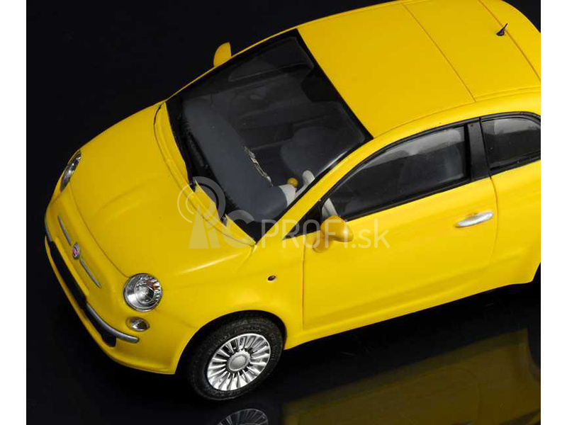 Italeri Fiat 500 (2007) (1:24)