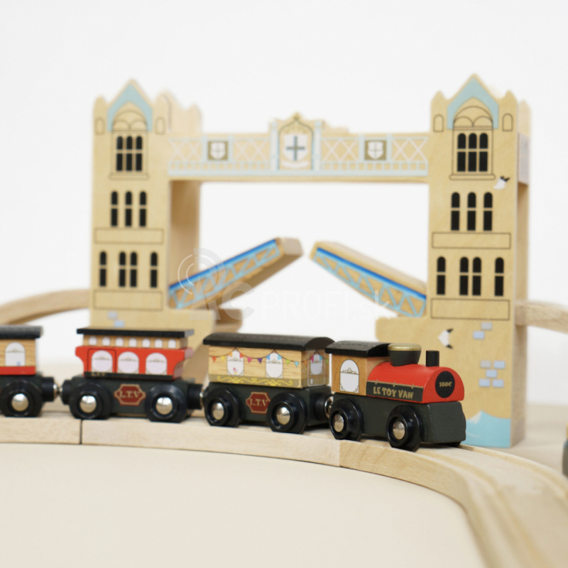 Le Toy Van Train City