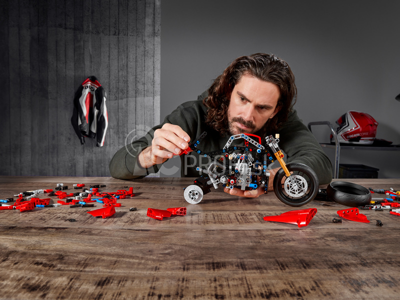 LEGO Technic – Ducati Panigale V4 R