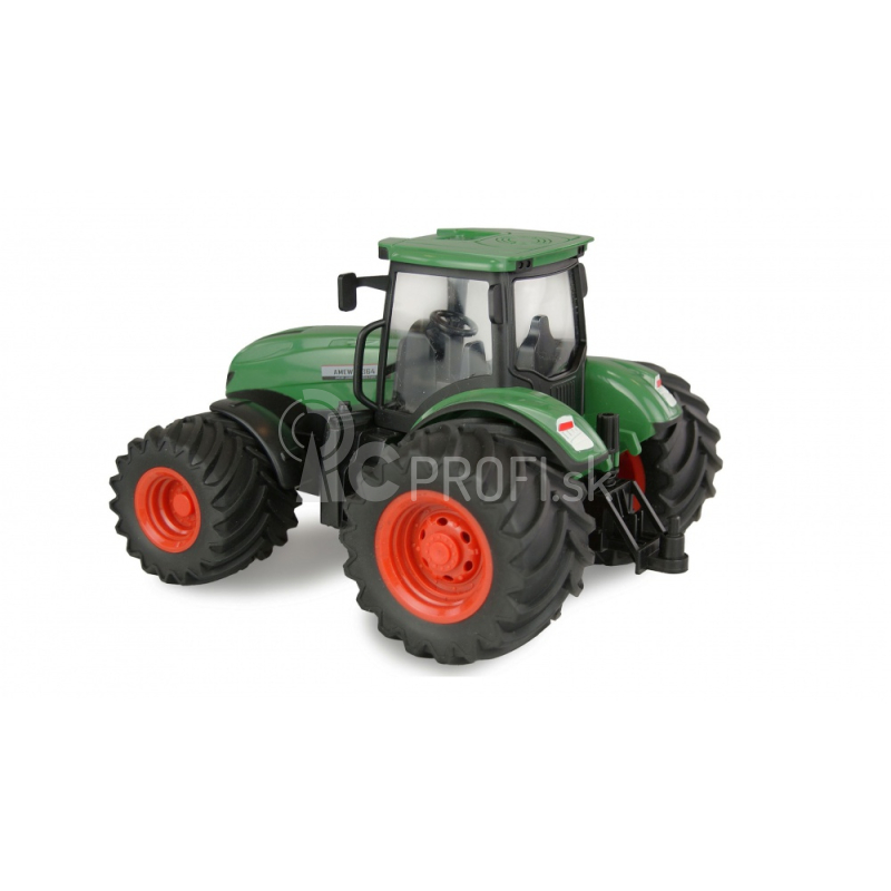 RC traktor s kosačkou