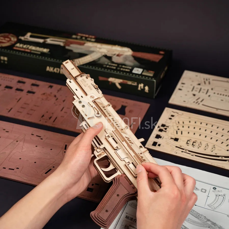 RoboTime 3D drevené mechanické puzzle Útočná puška AK-47