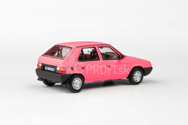 Abrex Škoda Favorit 136L (1988) 1:43 – ružová matná