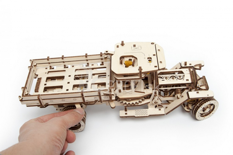 Ugears 3D drevené mechanické puzzle UGM-11 Truck